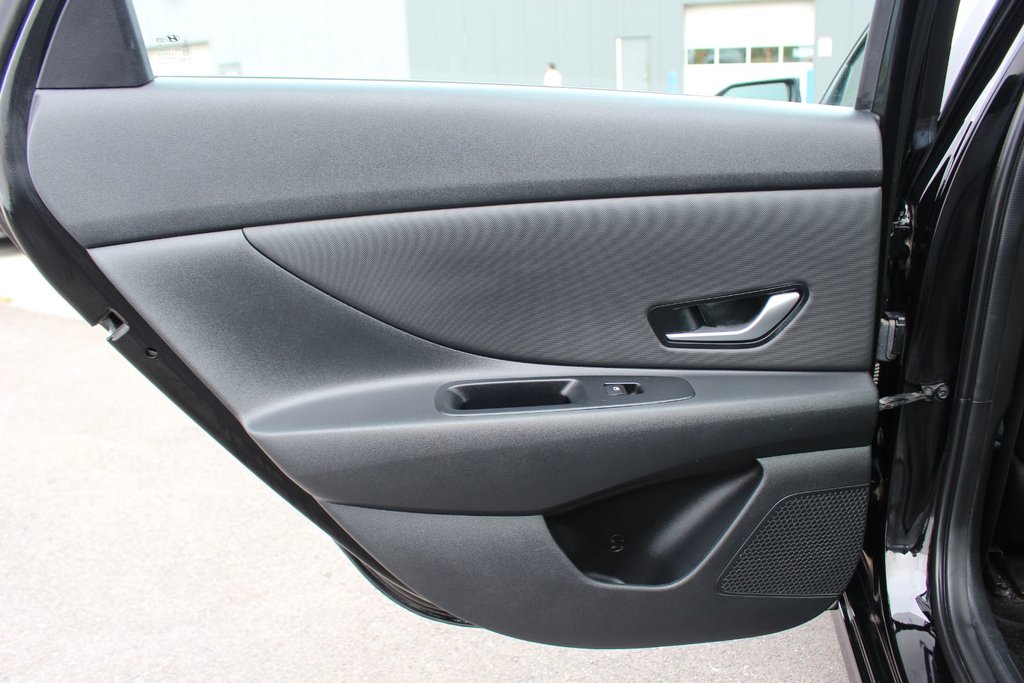 2022 Hyundai Elantra Hybrid Preferred | HtdSeat | Cam | USB | Warranty to 2030 in Saint John, New Brunswick - 51 - w1024h768px