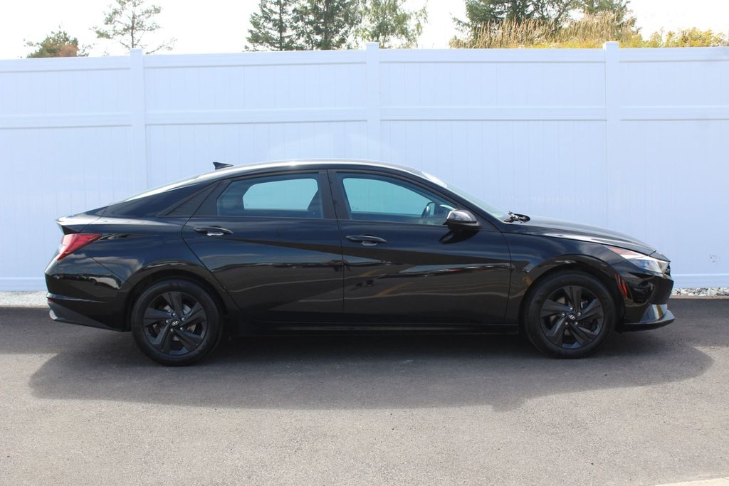 2022 Hyundai Elantra Hybrid in Antigonish, Nova Scotia - 5 - w1024h768px