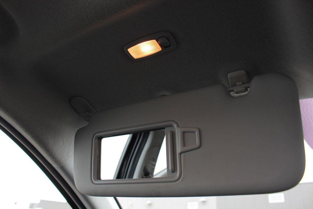 2022 Hyundai Elantra Hybrid Preferred | HtdSeat | Cam | USB | Warranty to 2030 in Saint John, New Brunswick - 36 - w1024h768px