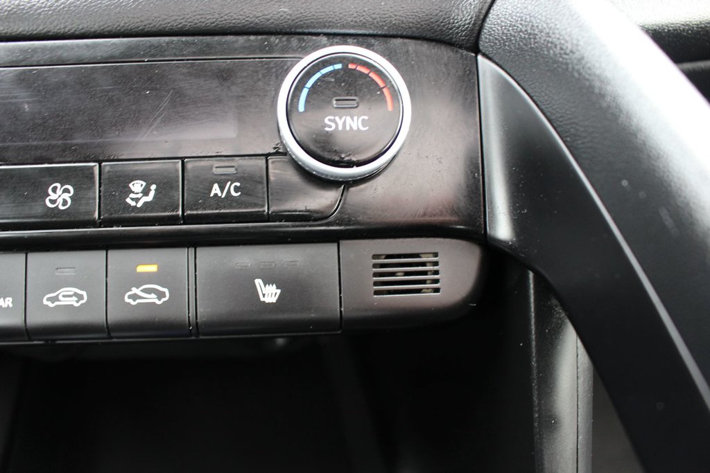 2022 Hyundai Elantra Hybrid Preferred | HtdSeat | Cam | USB | Warranty to 2030 in Saint John, New Brunswick - 31 - w1024h768px