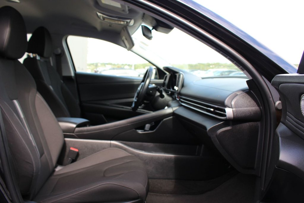 2022 Hyundai Elantra Hybrid in Antigonish, Nova Scotia - 37 - w1024h768px