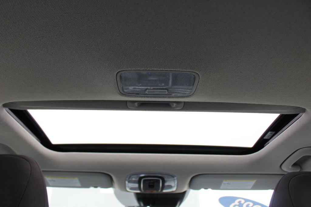 2022 Hyundai Elantra Hybrid Preferred | HtdSeat | Cam | USB | Warranty to 2030 in Saint John, New Brunswick - 54 - w1024h768px