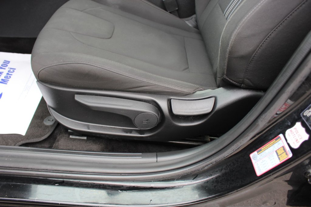 2022 Hyundai Elantra Hybrid Preferred | HtdSeat | Cam | USB | Warranty to 2030 in Saint John, New Brunswick - 10 - w1024h768px