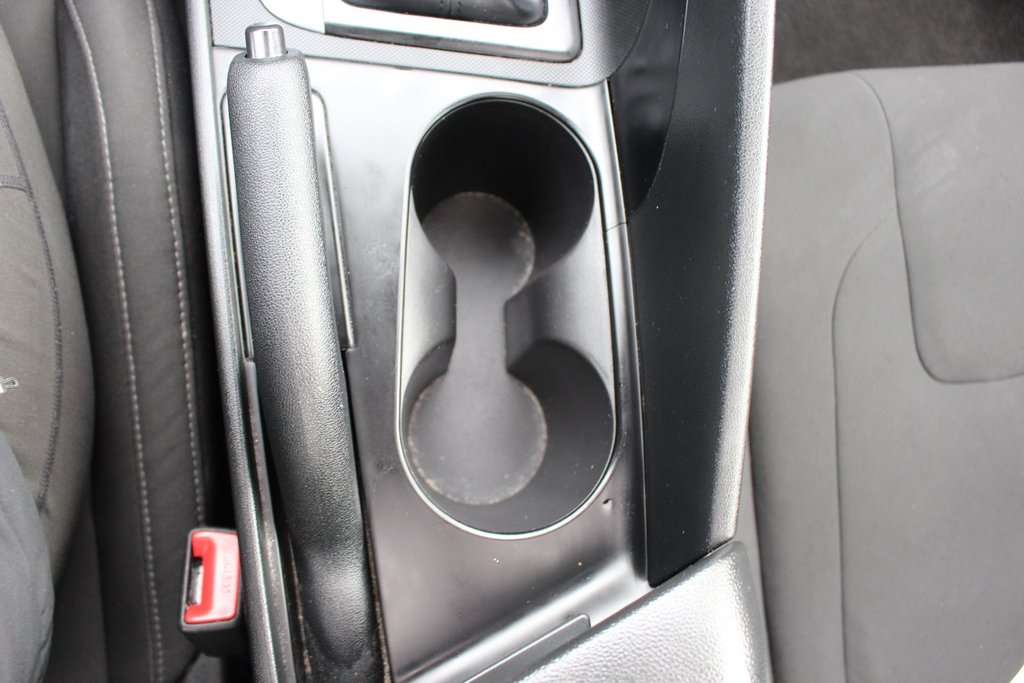 2022 Hyundai Elantra Hybrid Preferred | HtdSeat | Cam | USB | Warranty to 2030 in Saint John, New Brunswick - 37 - w1024h768px