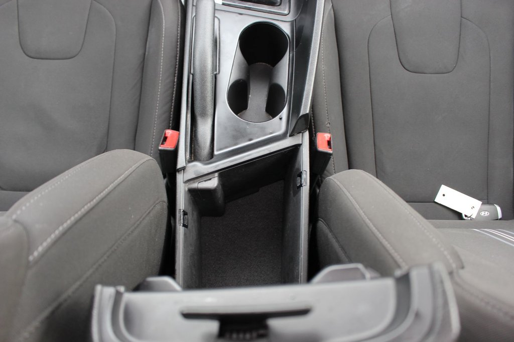 2022 Hyundai Elantra Hybrid Preferred | HtdSeat | Cam | USB | Warranty to 2030 in Saint John, New Brunswick - 39 - w1024h768px