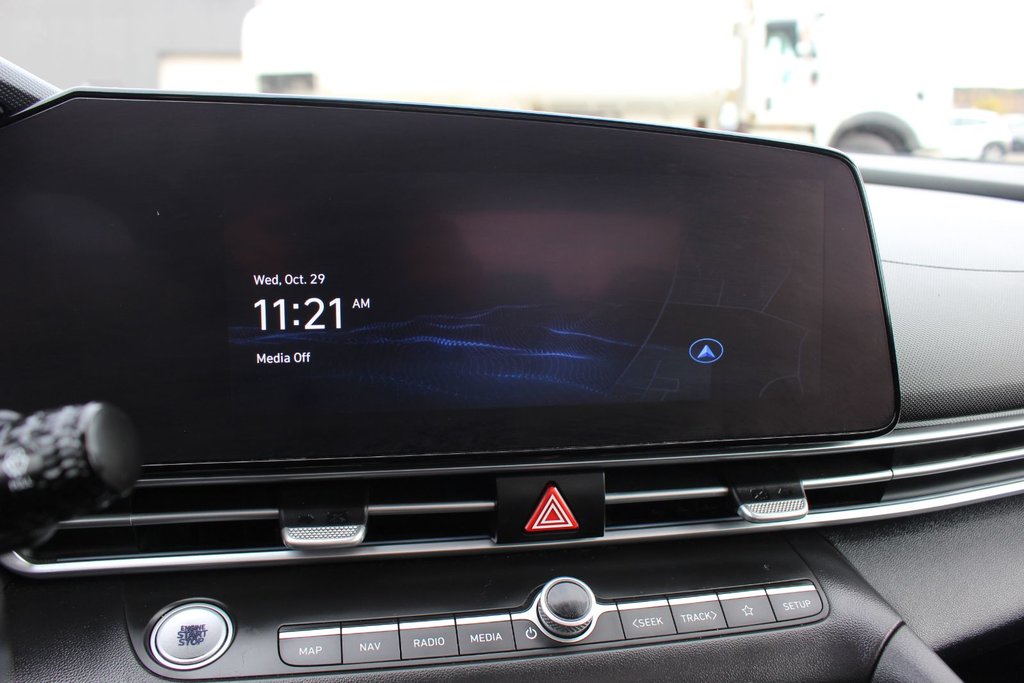 2022 Hyundai Elantra Hybrid Preferred | HtdSeat | Cam | USB | Warranty to 2030 in Saint John, New Brunswick - 19 - w1024h768px