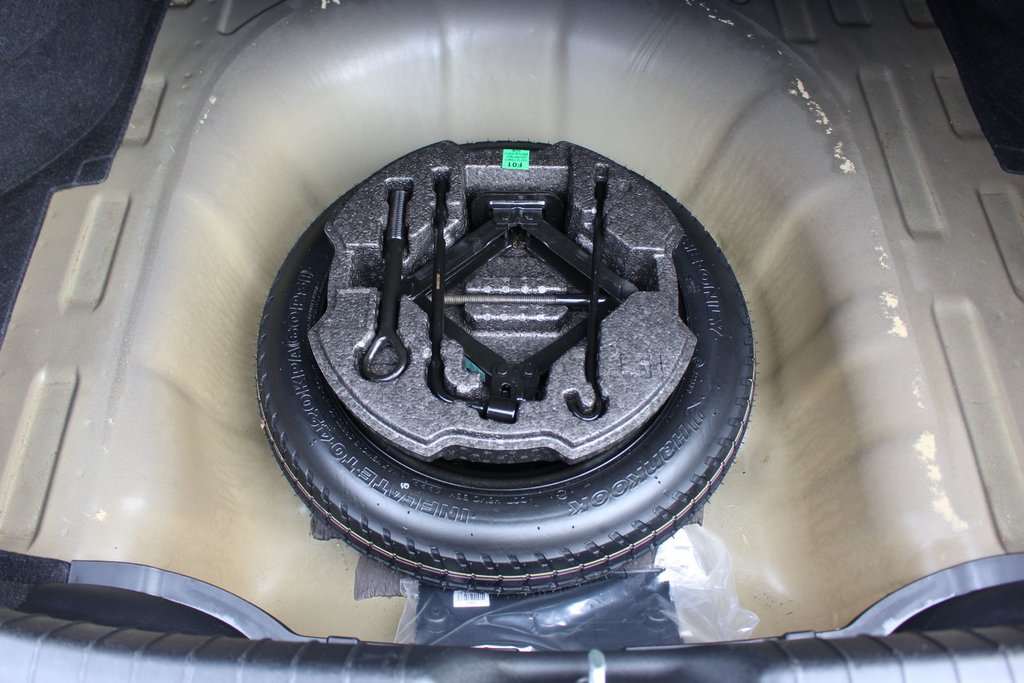 2022 Hyundai Elantra Hybrid Preferred | HtdSeat | Cam | USB | Warranty to 2030 in Saint John, New Brunswick - 53 - w1024h768px