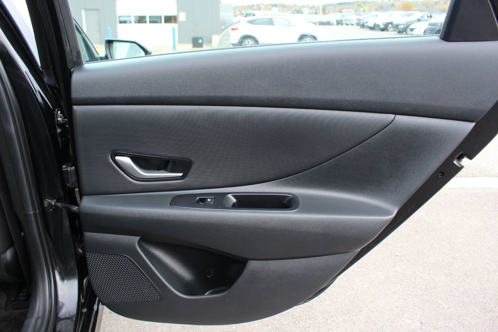 2022 Hyundai Elantra Hybrid Preferred | HtdSeat | Cam | USB | Warranty to 2030 in Saint John, New Brunswick - 47 - w1024h768px