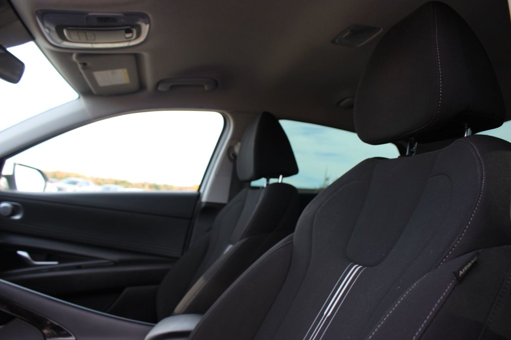 2022 Hyundai Elantra Hybrid Preferred | HtdSeats | Cam | Warranty to 2029 in Saint John, New Brunswick - 12 - w1024h768px