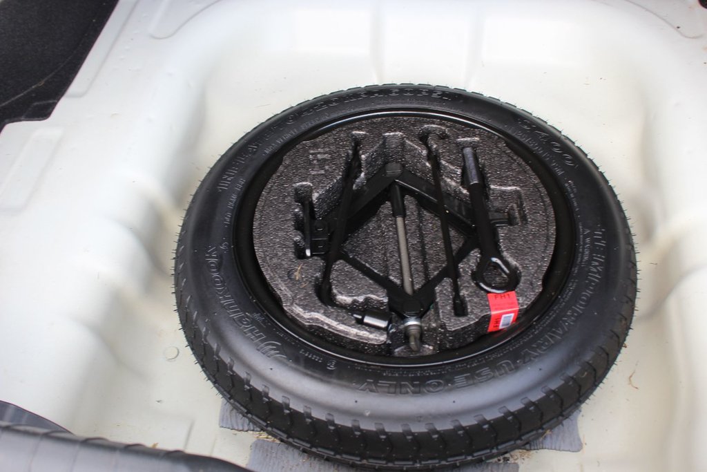 2022 Hyundai Elantra Hybrid Preferred | HtdSeats | Cam | Warranty to 2029 in Saint John, New Brunswick - 56 - w1024h768px