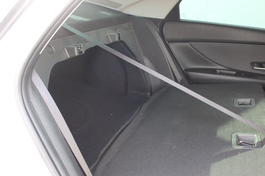 2022 Hyundai Elantra Hybrid Preferred | HtdSeats | Cam | Warranty to 2029 in Saint John, New Brunswick - 54 - w1024h768px