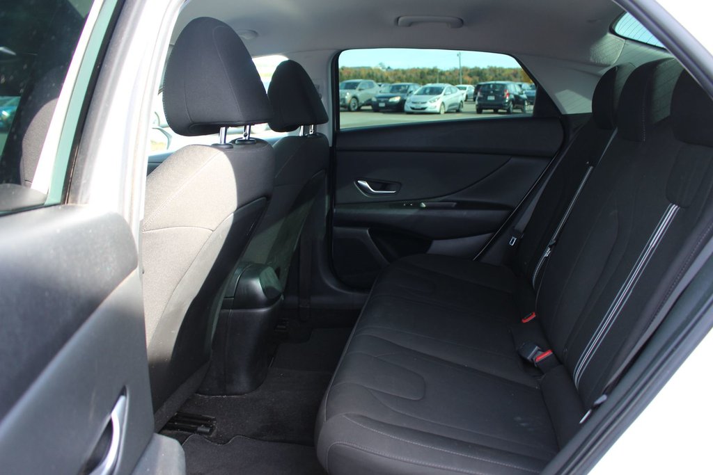 2022 Hyundai Elantra Hybrid Preferred | HtdSeats | Cam | Warranty to 2029 in Saint John, New Brunswick - 51 - w1024h768px