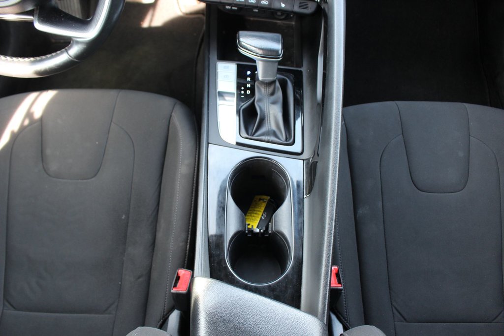 2022 Hyundai Elantra Hybrid Preferred | HtdSeats | Cam | Warranty to 2029 in Saint John, New Brunswick - 41 - w1024h768px