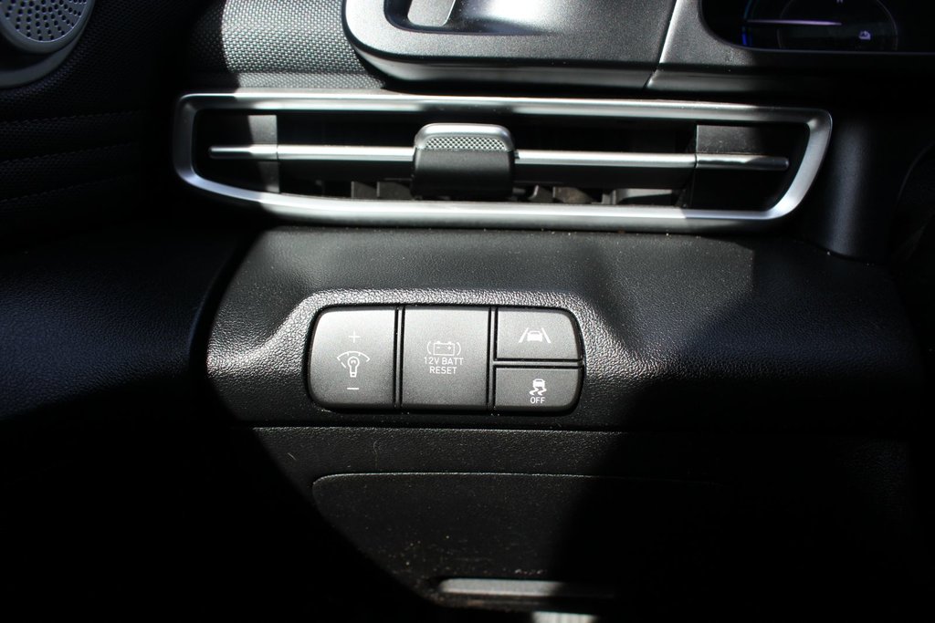 2022 Hyundai Elantra Hybrid Preferred | HtdSeats | Cam | Warranty to 2029 in Saint John, New Brunswick - 28 - w1024h768px