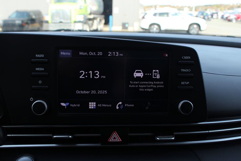 2022 Hyundai Elantra Hybrid Preferred | HtdSeats | Cam | Warranty to 2029 in Saint John, New Brunswick - 24 - w1024h768px