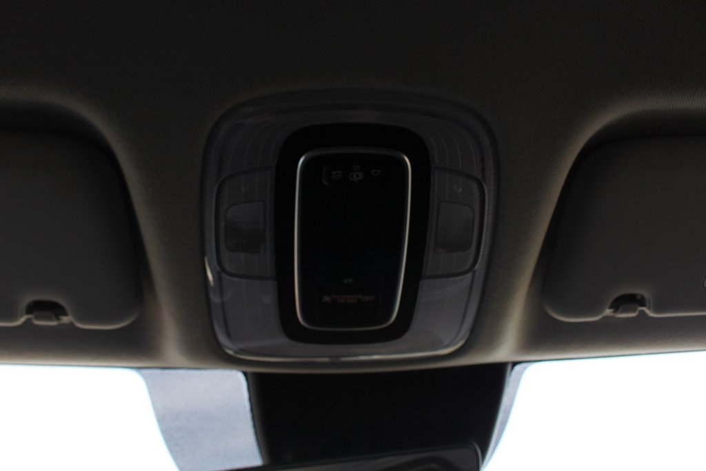 2022 Hyundai Elantra Hybrid Preferred | HtdSeats | Cam | Warranty to 2029 in Saint John, New Brunswick - 44 - w1024h768px