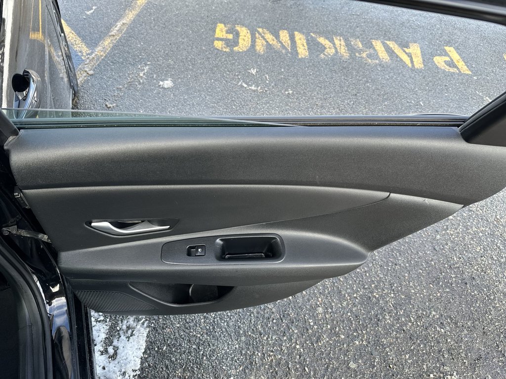 2022 Hyundai Elantra Hybrid in Antigonish, Nova Scotia - 41 - w1024h768px