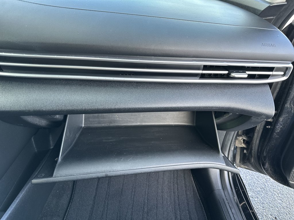 2022 Hyundai Elantra Hybrid in Antigonish, Nova Scotia - 43 - w1024h768px