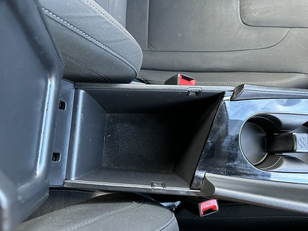 2022 Hyundai Elantra Hybrid in Antigonish, Nova Scotia - 48 - w1024h768px