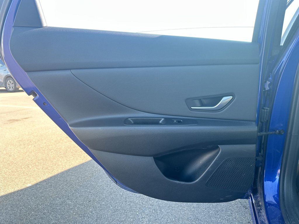 2023 Hyundai Elantra Hybrid Luxury | Roof | Leather | Bose | Warranty to 2028 in Saint John, New Brunswick - 35 - w1024h768px