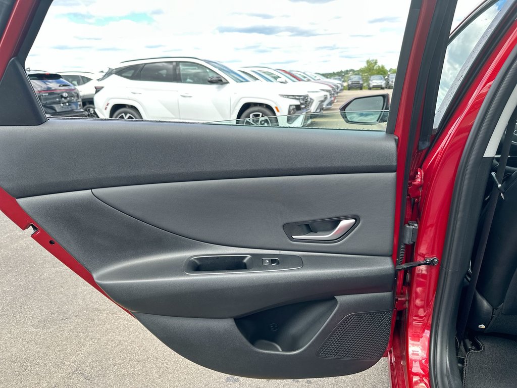 2024 Hyundai Elantra Hybrid Luxury | Roof | Lthr | HtdSeat | Warranty to 2032 in Saint John, New Brunswick - 35 - w1024h768px