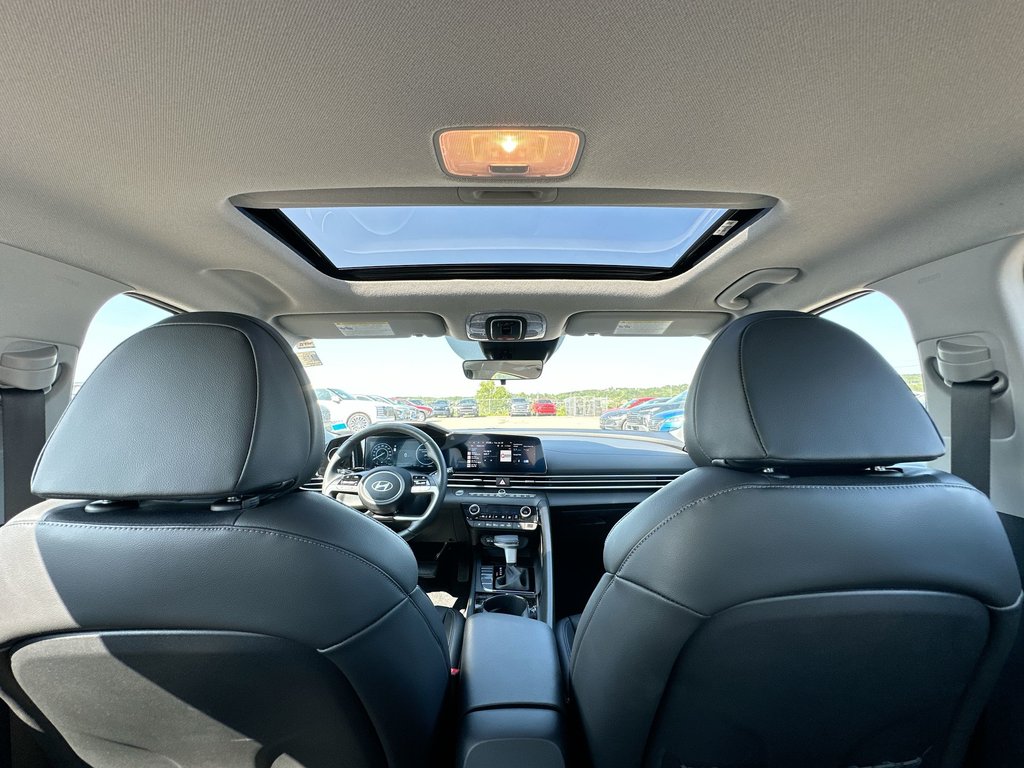 2025 Hyundai Elantra Hybrid Luxury | Leather | Nav | Roof | Warranty to 2033 in Saint John, New Brunswick - 50 - w1024h768px
