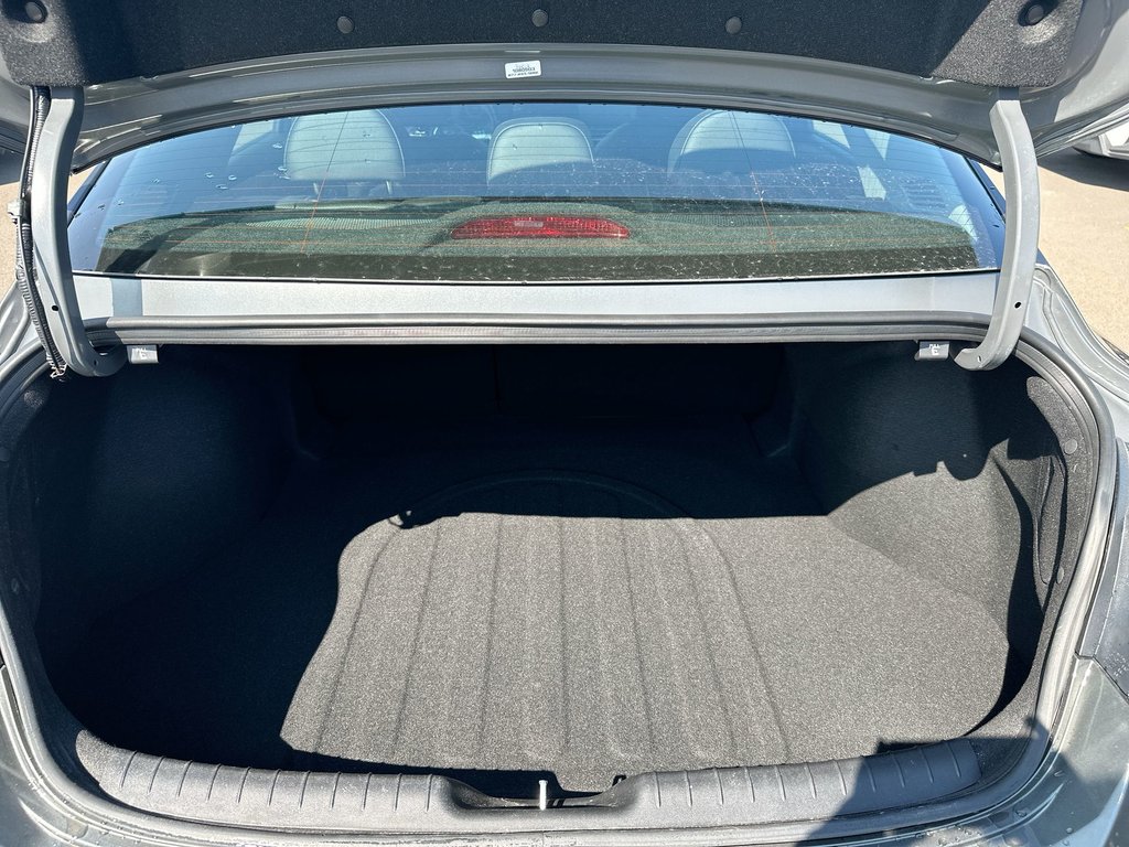 2025 Hyundai Elantra Hybrid Luxury | Leather | Nav | Roof | Warranty to 2033 in Saint John, New Brunswick - 36 - w1024h768px