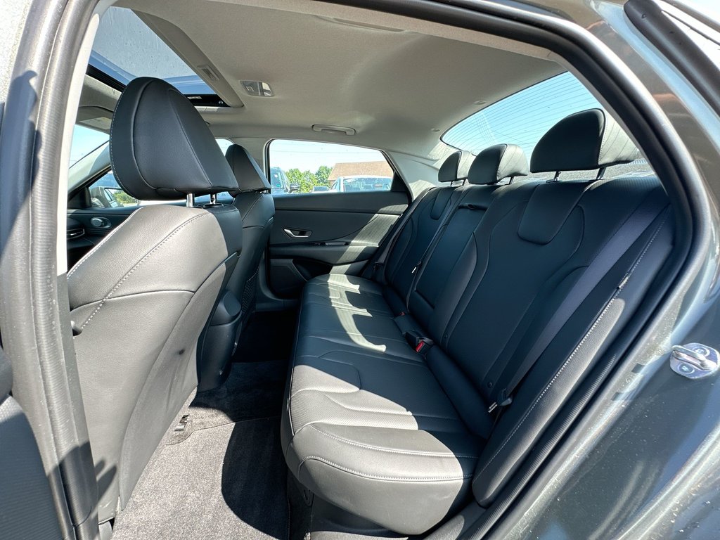 2025 Hyundai Elantra Hybrid Luxury | Leather | Nav | Roof | Warranty to 2033 in Saint John, New Brunswick - 32 - w1024h768px