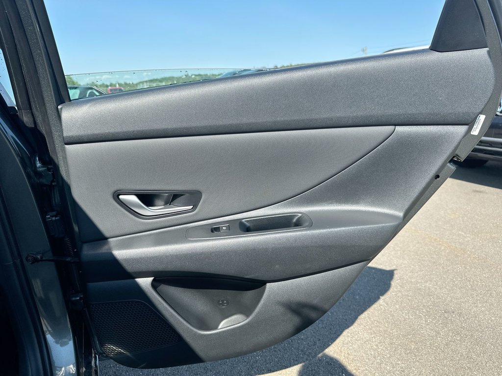 2025 Hyundai Elantra Hybrid Luxury | Leather | Nav | Roof | Warranty to 2033 in Saint John, New Brunswick - 41 - w1024h768px