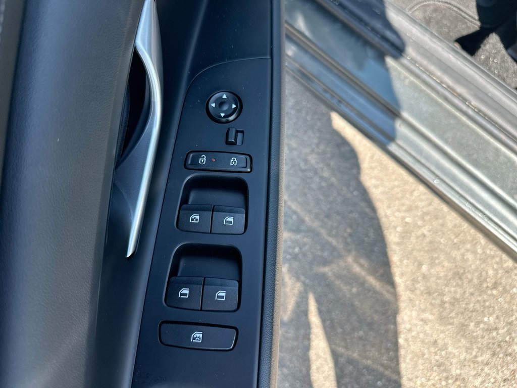 2025 Hyundai Elantra Hybrid Luxury | Leather | Nav | Roof | Warranty to 2033 in Saint John, New Brunswick - 15 - w1024h768px