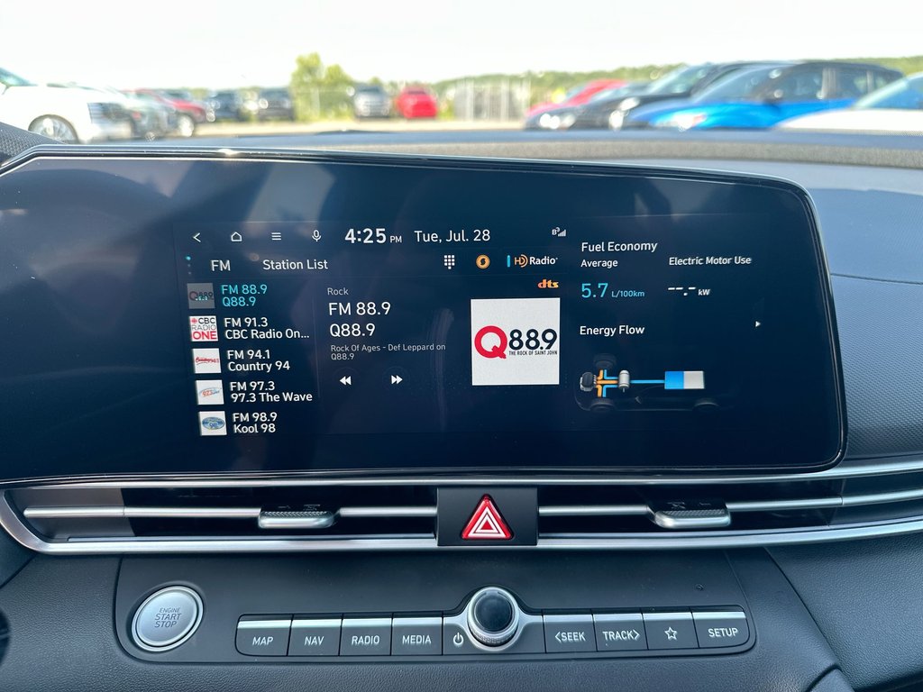 2025 Hyundai Elantra Hybrid Luxury | Leather | Nav | Roof | Warranty to 2033 in Saint John, New Brunswick - 25 - w1024h768px