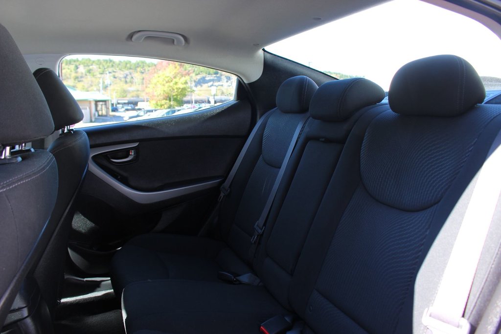 2015  Elantra GL | USB | HtdSeats | Bluetooth | Keyless in Saint John, New Brunswick - 29 - w1024h768px