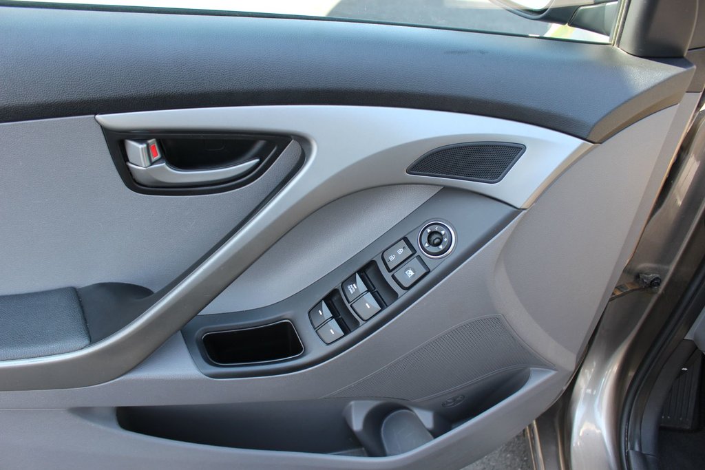 2015 Hyundai Elantra L | 6-Spd | Tilt | Aux | USB | TractionControl in Saint John, New Brunswick - 14 - w1024h768px