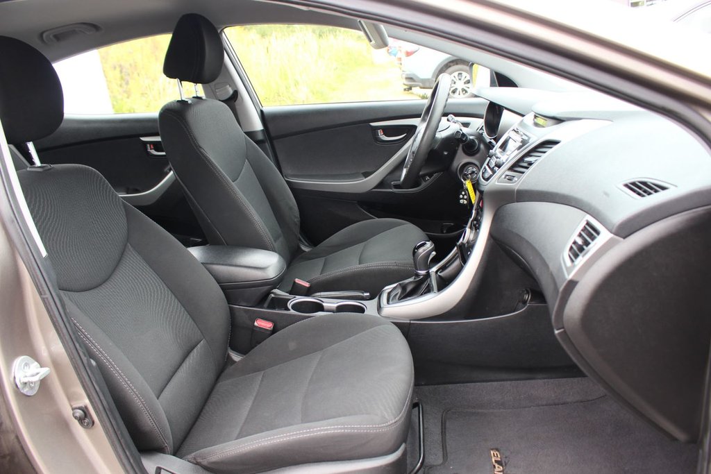 Hyundai Elantra GL | HtdSeats | Bluetooth | Aux | USB | Cruise 2015 à Saint John, Nouveau-Brunswick - 14 - w1024h768px
