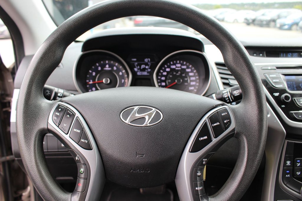Hyundai Elantra GL | HtdSeats | Bluetooth | Aux | USB | Cruise 2015 à Saint John, Nouveau-Brunswick - 24 - w1024h768px