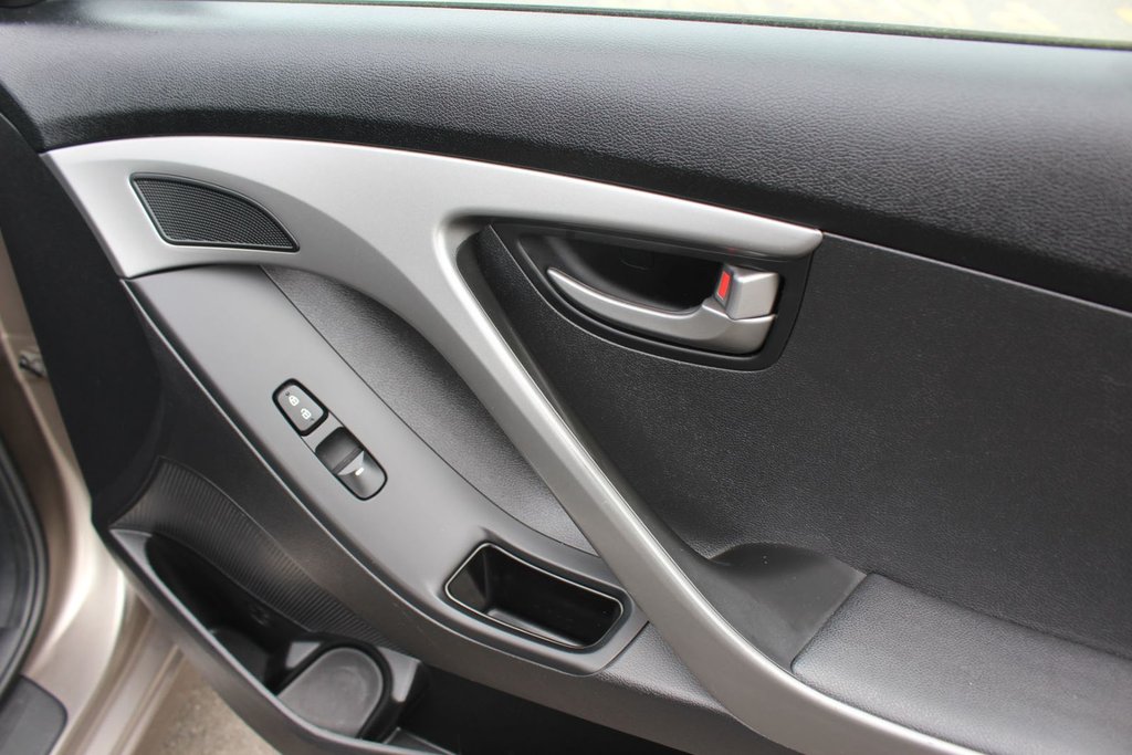 Hyundai Elantra GL | HtdSeats | Bluetooth | Aux | USB | Cruise 2015 à Saint John, Nouveau-Brunswick - 17 - w1024h768px
