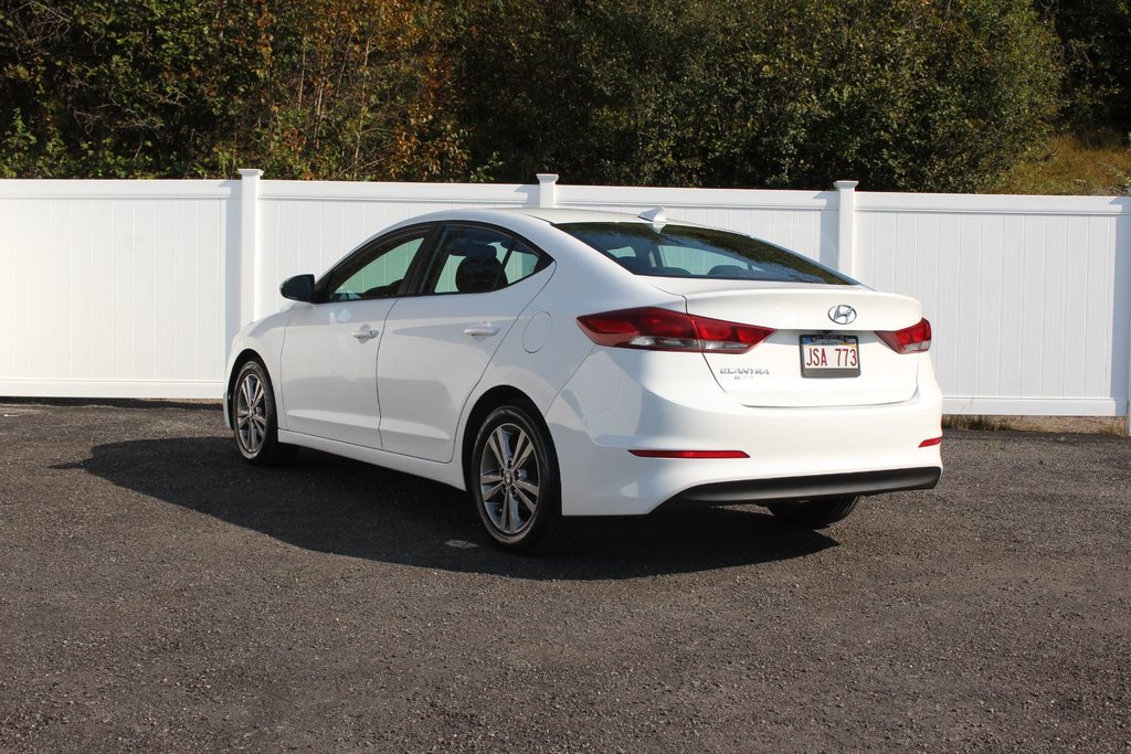 2017 Hyundai Elantra in Antigonish, Nova Scotia - 5 - w1024h768px