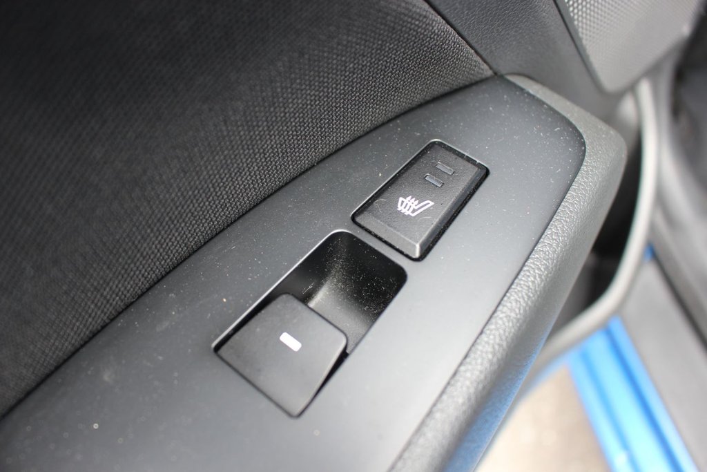 Hyundai Elantra GLS | SunRoof | HtdSeats | Cam | Bluetooth | Aux 2017 à Saint John, Nouveau-Brunswick - 36 - w1024h768px