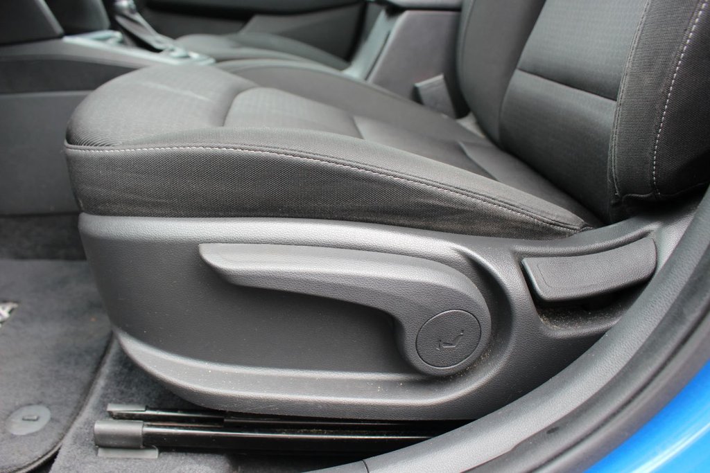 Hyundai Elantra GLS | SunRoof | HtdSeats | Cam | Bluetooth | Aux 2017 à Saint John, Nouveau-Brunswick - 47 - w1024h768px