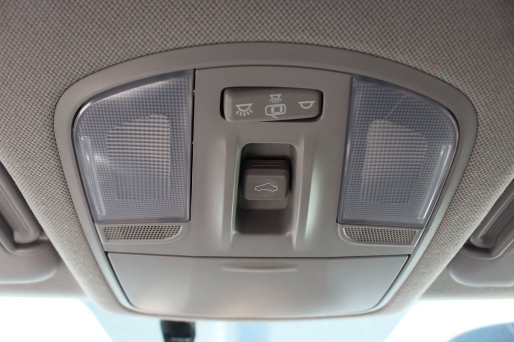 Hyundai Elantra GLS | SunRoof | HtdSeats | Cam | Bluetooth | Aux 2017 à Saint John, Nouveau-Brunswick - 21 - w1024h768px