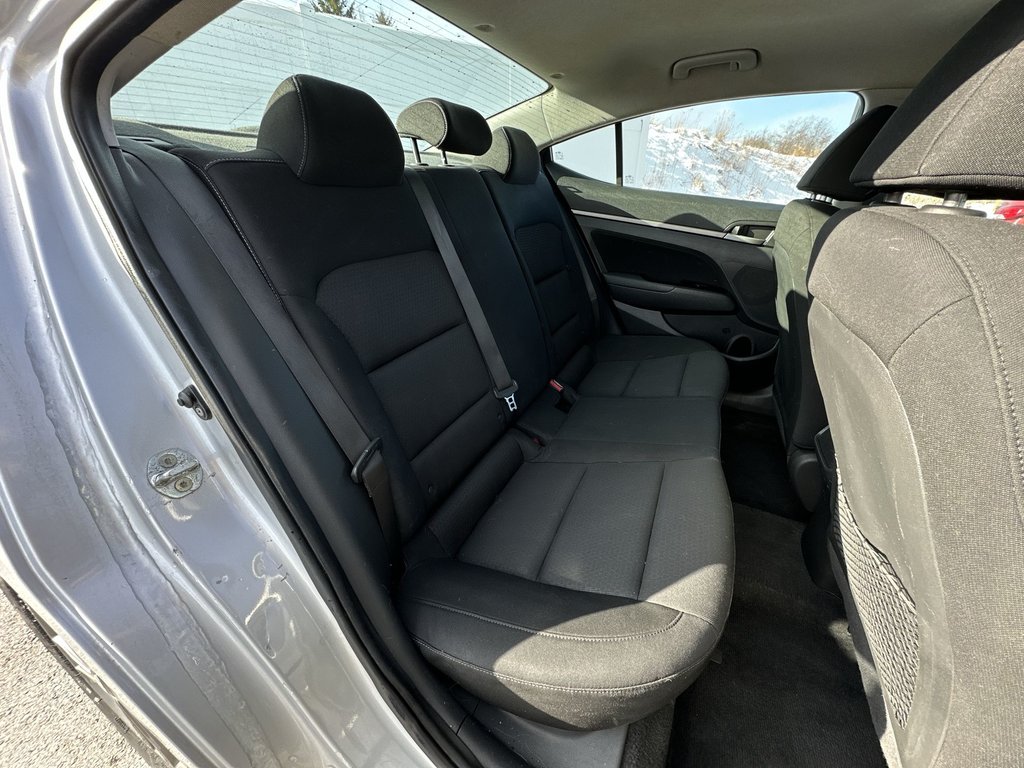 2017 Hyundai Elantra in Antigonish, Nova Scotia - 39 - w1024h768px