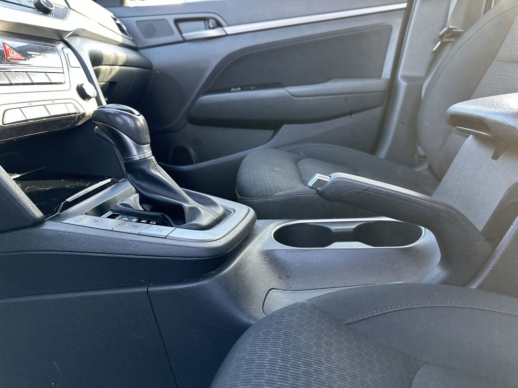 2017 Hyundai Elantra in Antigonish, Nova Scotia - 30 - w1024h768px