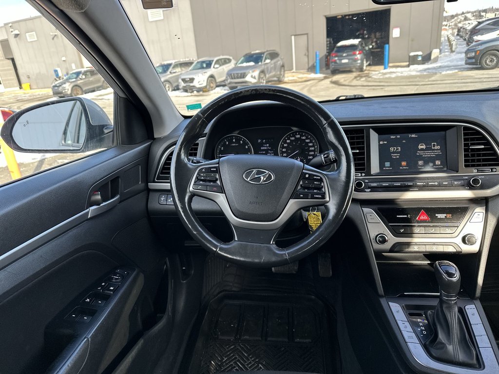 2017 Hyundai Elantra in Antigonish, Nova Scotia - 12 - w1024h768px