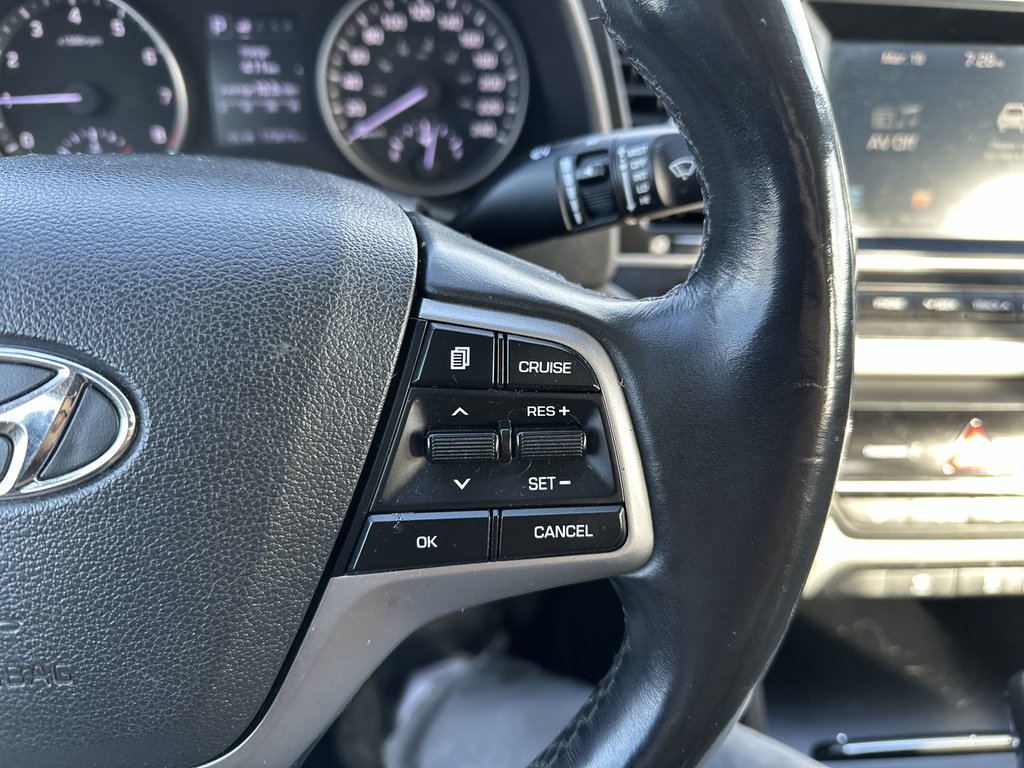 2017 Hyundai Elantra in Antigonish, Nova Scotia - 21 - w1024h768px