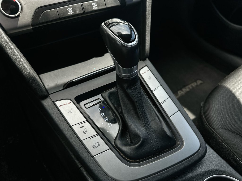 2017 Hyundai Elantra GL | Cam | HtdSeats | Bluetooth | Aux | USB | AC in Saint John, New Brunswick - 29 - w1024h768px