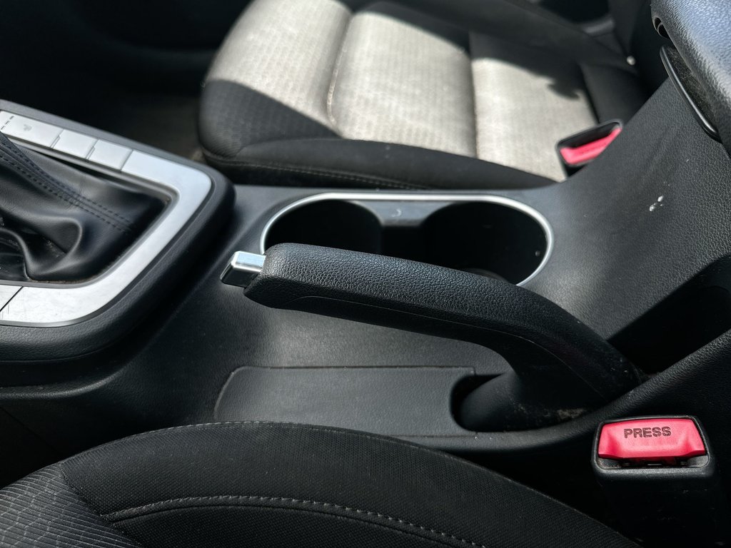 2017 Hyundai Elantra GL | Cam | HtdSeats | Bluetooth | Aux | USB | AC in Saint John, New Brunswick - 30 - w1024h768px
