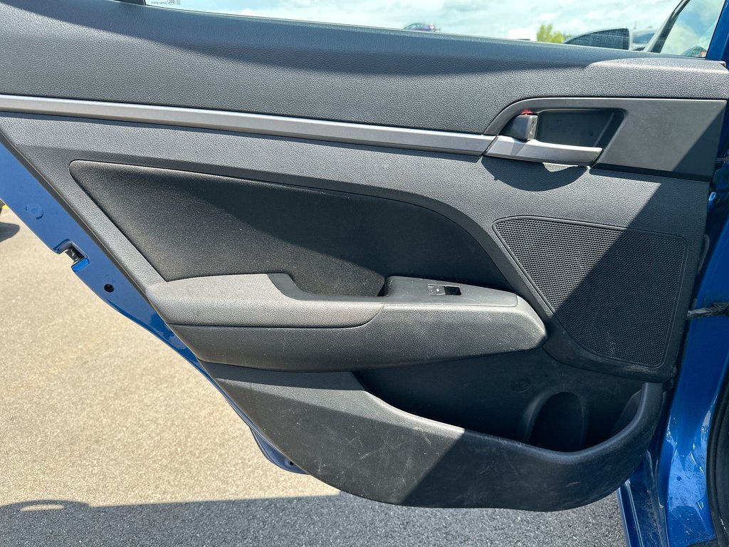 2017 Hyundai Elantra GL | Cam | HtdSeats | Bluetooth | Aux | USB | AC in Saint John, New Brunswick - 35 - w1024h768px