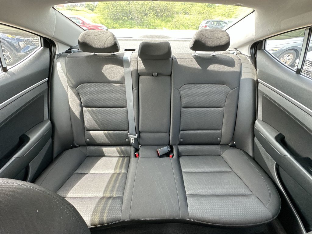 2017 Hyundai ELANTRA GLS | Roof | | HtdSeats | Bluetooth | Aux | USB in Saint John, New Brunswick - 52 - w1024h768px