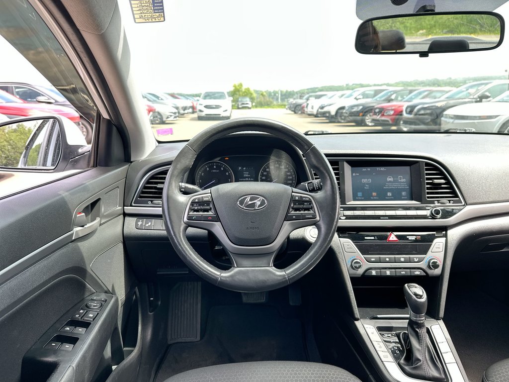 2017 Hyundai ELANTRA GLS | Roof | | HtdSeats | Bluetooth | Aux | USB in Saint John, New Brunswick - 12 - w1024h768px