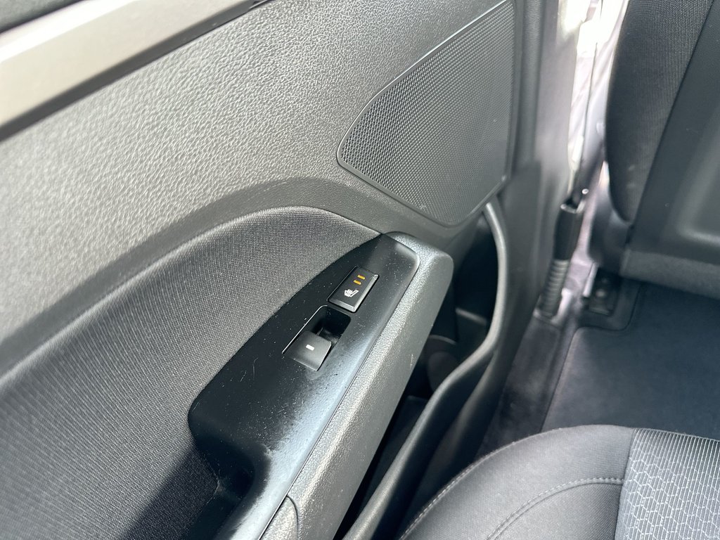 2017 Hyundai ELANTRA GLS | Roof | | HtdSeats | Bluetooth | Aux | USB in Saint John, New Brunswick - 50 - w1024h768px